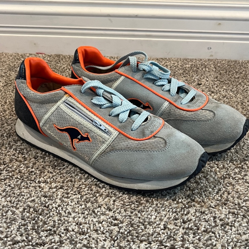 Vtg KangaROOS Zipper Pocket Shoes